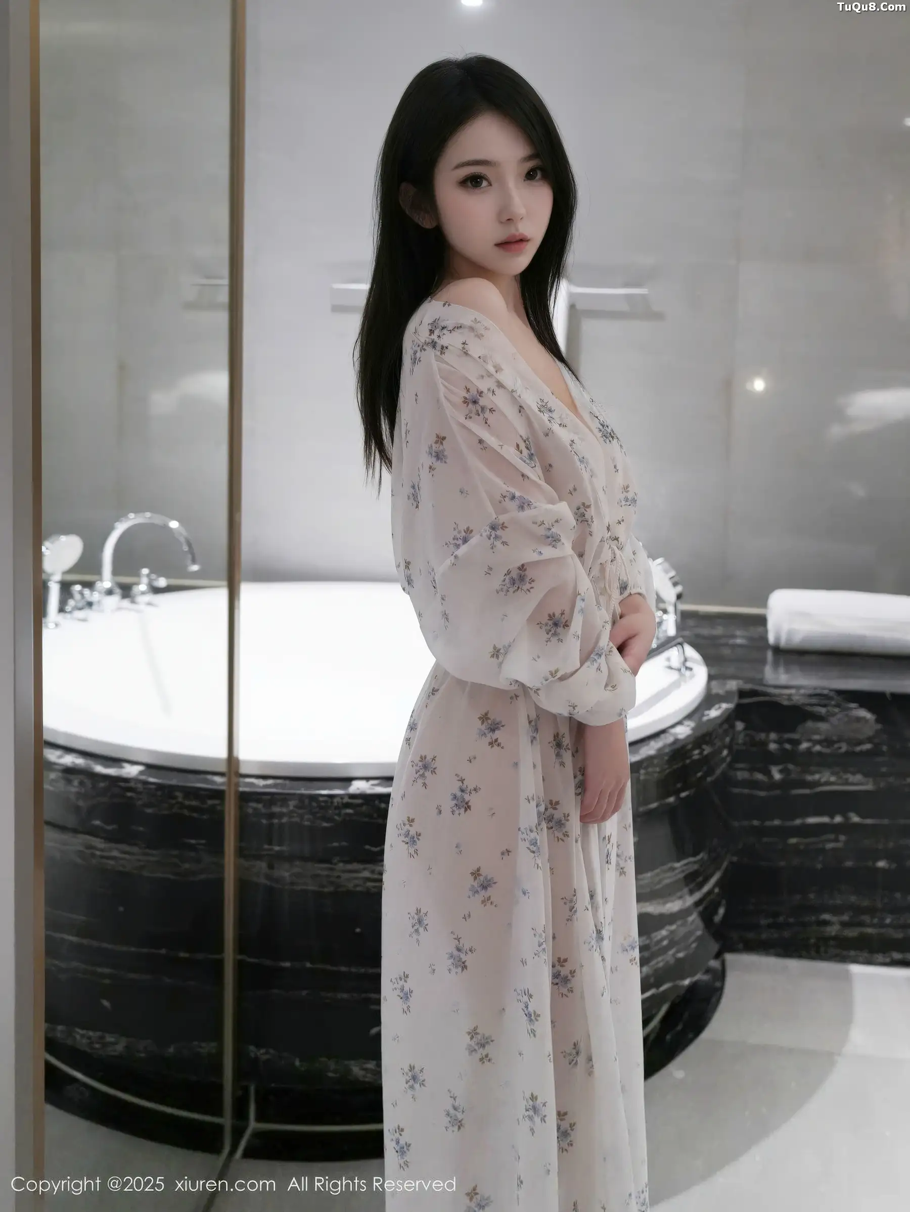 Xrmnw.Vip_烧烧小桃_写真