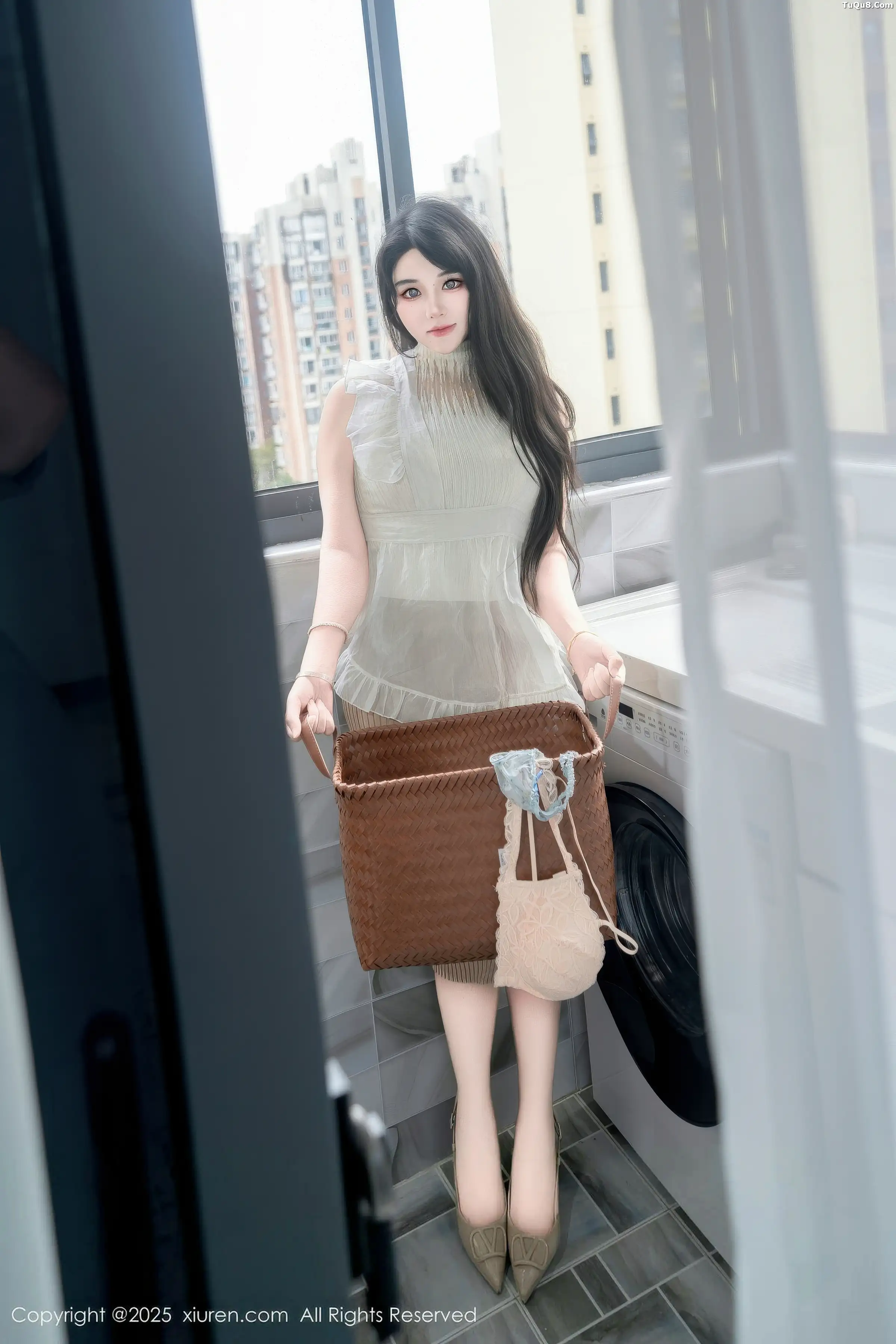 Xrmnw.Vip_汐汐爱吃草莓_写真